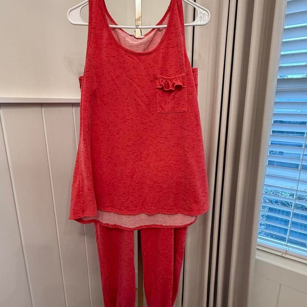 Entro Women's Pink and Red Pajamas